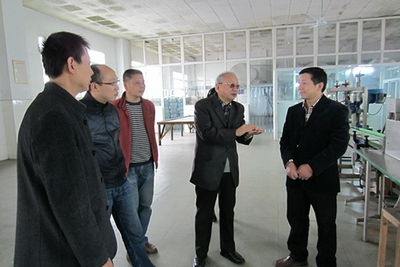 著名白酒專家、四川省釀酒工業(yè)協(xié)會(huì)專家副組長(zhǎng)（胡永松）親臨我廠指導(dǎo)